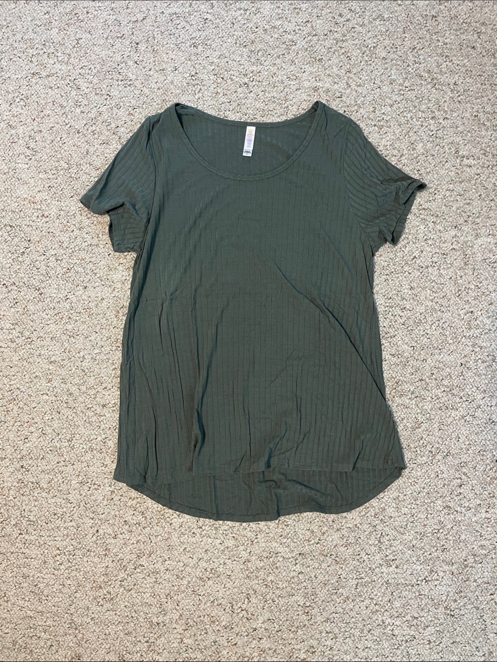LuLaRoe Women's Tees Bundle - Purple, Olive Green, Royal Blue, Navy Floral, Rust - Picture 4 of 12